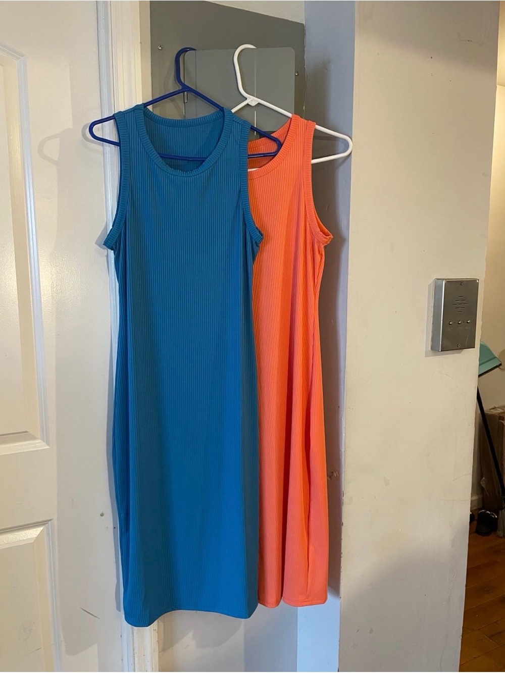 Midi dress NWOT
